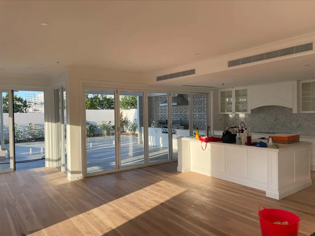 window cleaning elanora qld